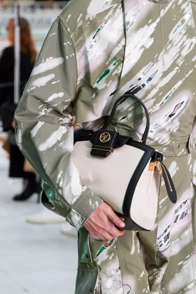 Look 66